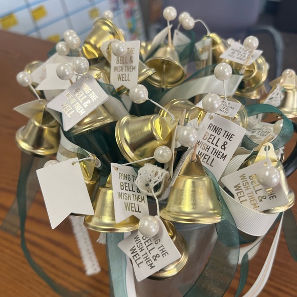 Wedding bells with ribbons - Picture 4 of 5